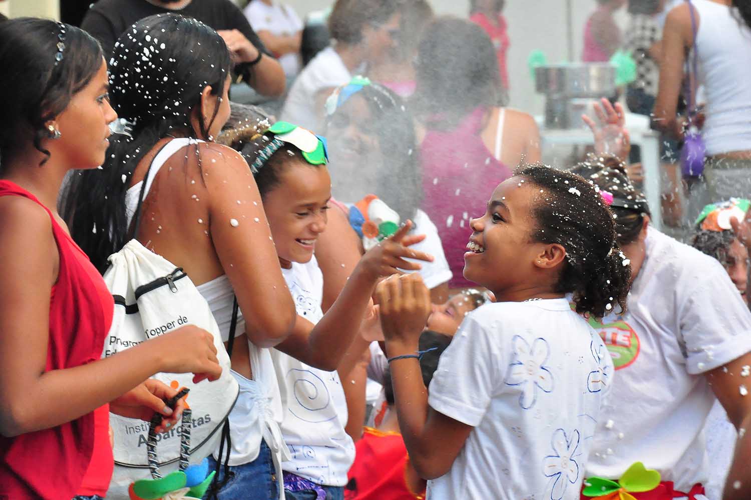 Muriçoquinhas e Melhor Idade: encontro de gerações em João