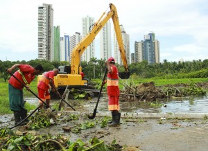 defesa civil - limpeza de rio (3)